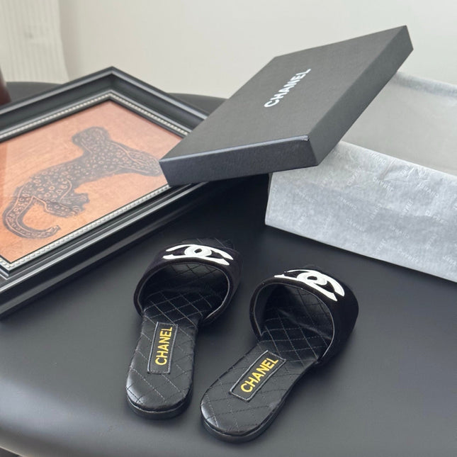 SLIPPER IN BLACK CALFSKIN MIX VELVET