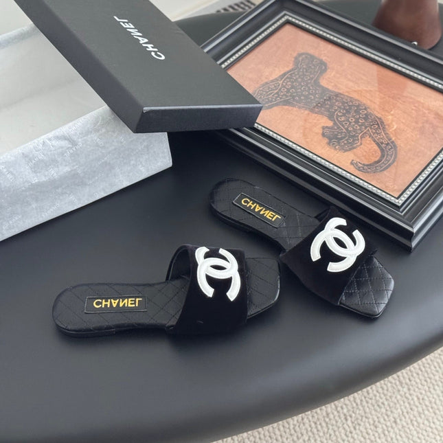 SLIPPER IN BLACK CALFSKIN MIX VELVET