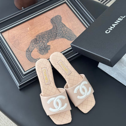 SLIPPER IN PEACH PINK CALFSKIN