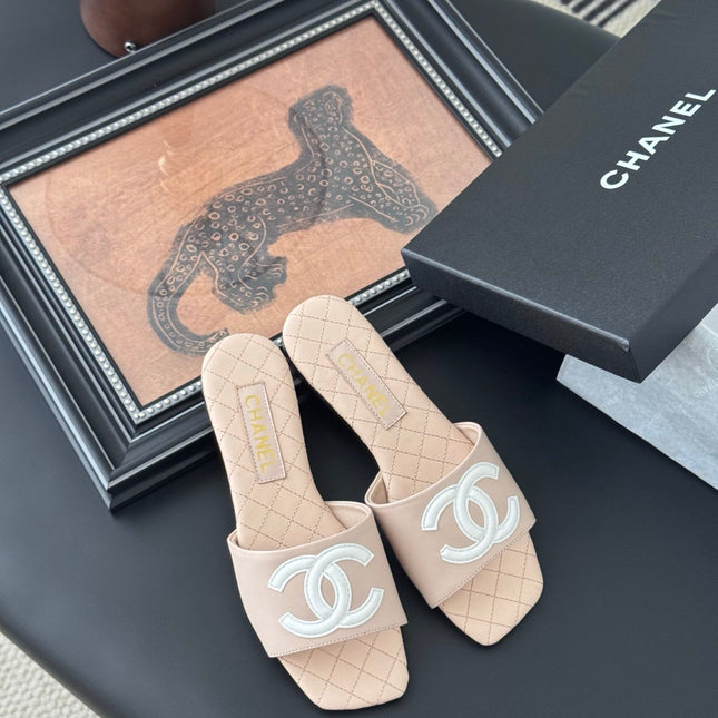 SLIPPER IN PEACH PINK CALFSKIN