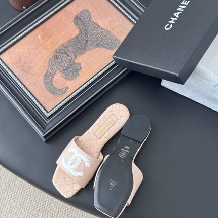 SLIPPER IN PEACH PINK CALFSKIN