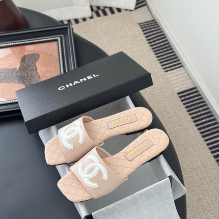 SLIPPER IN PEACH PINK CALFSKIN