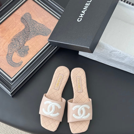 SLIPPER IN PEACH PINK CALFSKIN