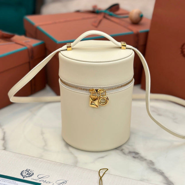 EXTRA CASE MEDIUM 16 BAG IN WHITE CREAM SMOOTH CALFSKIN WITH GOLD HARDWARE