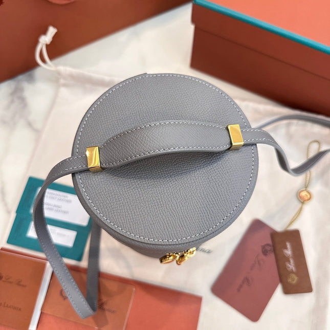 EXTRA CASE MEDIUM 16 BAG IN DOVE GRAY SMOOTH CALFSKIN WITH GOLD HARDWARE