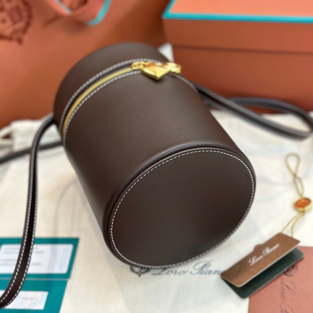 EXTRA CASE MEDIUM 16 BAG IN CHOCOLATE BROWN SMOOTH CALFSKIN WITH GOLD HARDWARE