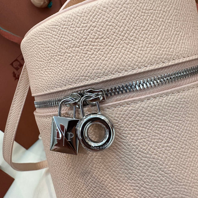 EXTRA CASE MEDIUM 16 BAG IN LIGHT PINK SMOOTH CALFSKIN WITH SILVER HARDWARE