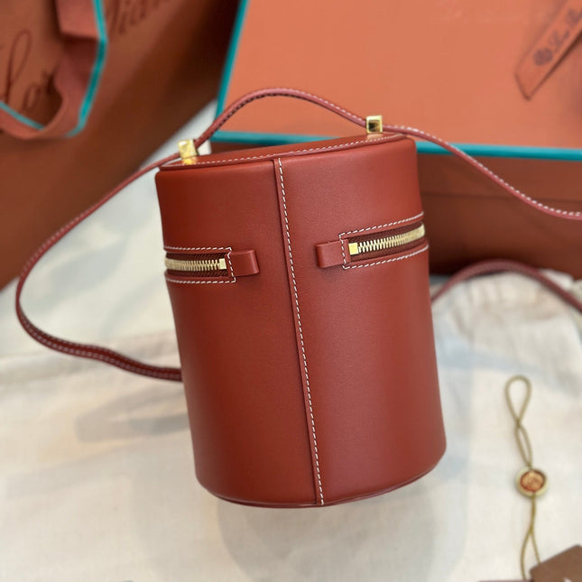 EXTRA CASE MEDIUM 16 BAG IN MARS RED SMOOTH CALFSKIN WITH GOLD HARDWARE