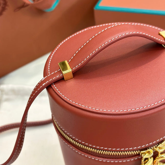 EXTRA CASE MEDIUM 16 BAG IN MARS RED SMOOTH CALFSKIN WITH GOLD HARDWARE
