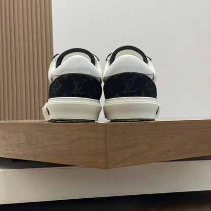 LV MONOGRAM BLACK AND WHITE SNEAKERS