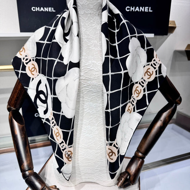 CHANEL 25S SCARF 90 IN CASHMERE SILK 737220