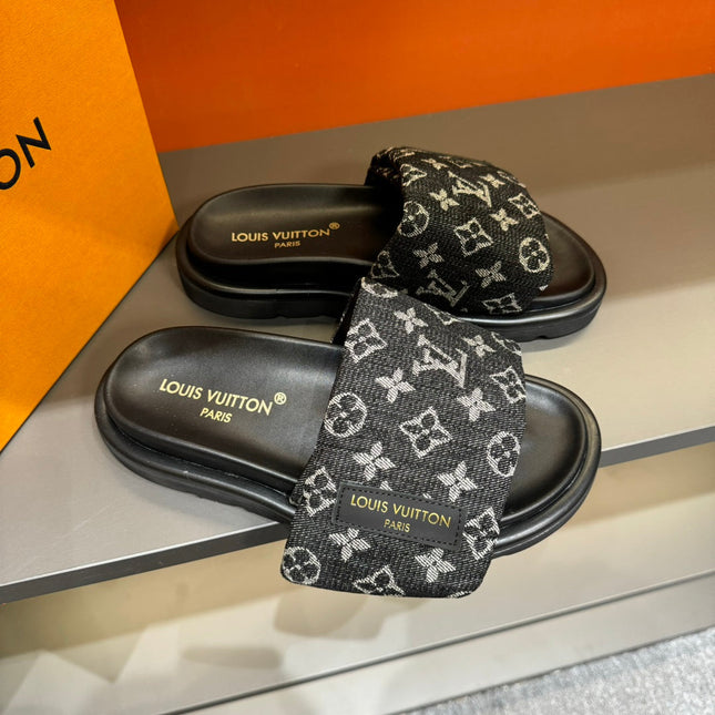 LV VELCRO SLIPPERS IN BLACK MONOGRAM JACQUARD