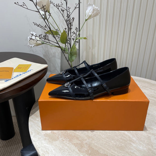 POINTED-TOE TRIPLE-STRAP BALLET FLAT IN BLACK PATENT CALFSKIN