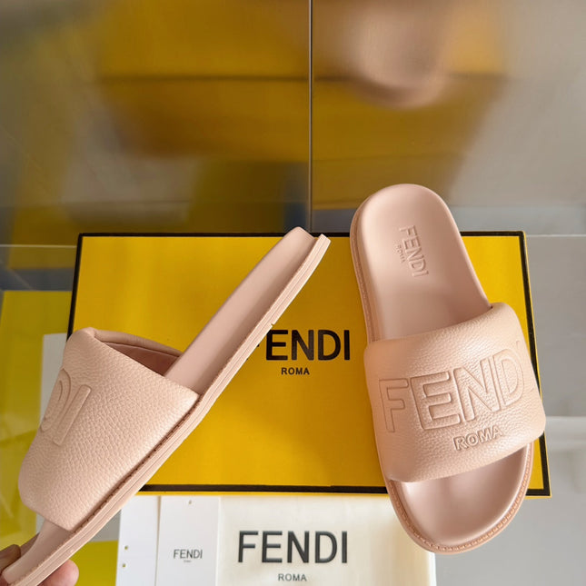 FENDI ROMA SLIDES IN PASTEL PINK FUSSBETT LAMBSKIN
