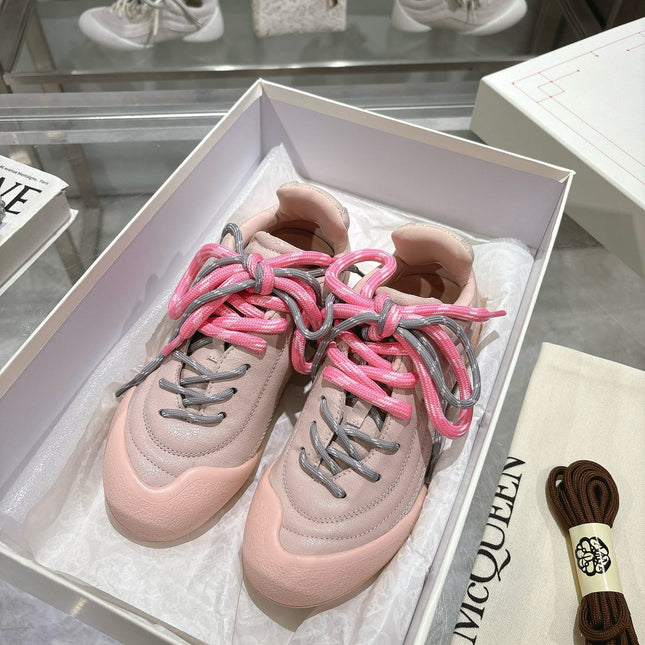 FLEXION SNEAKER IN NUDE PINK CALFSKIN WITH LIGHT PINK AND GREY LACES