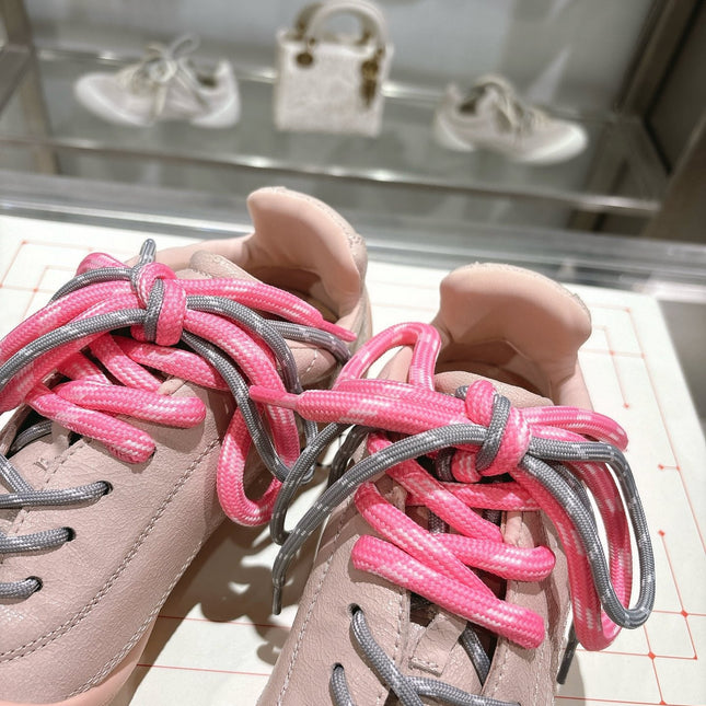 FLEXION SNEAKER IN NUDE PINK CALFSKIN WITH LIGHT PINK AND GREY LACES