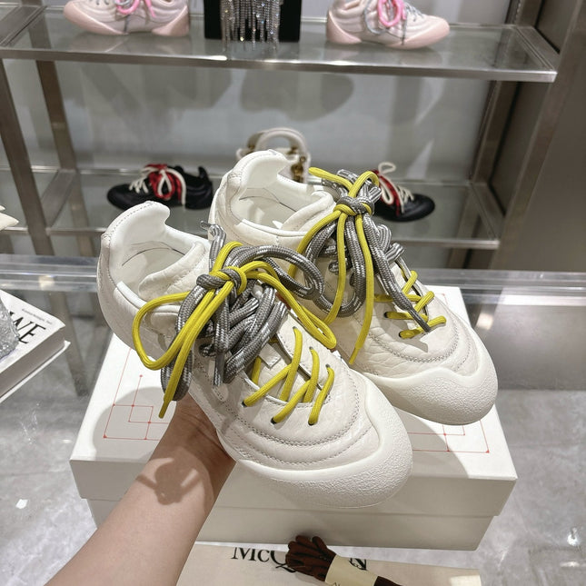 FLEXION SNEAKER IN OFF WHITE CALFSKIN WITH NEON YELLOW AND GREY LACES