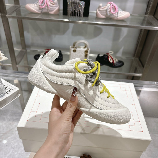 FLEXION SNEAKER IN OFF WHITE CALFSKIN WITH NEON YELLOW AND GREY LACES