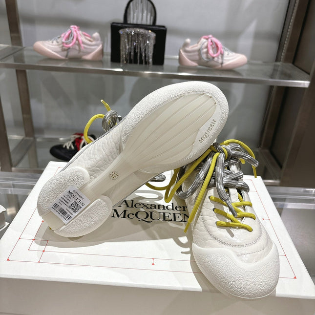 FLEXION SNEAKER IN OFF WHITE CALFSKIN WITH NEON YELLOW AND GREY LACES