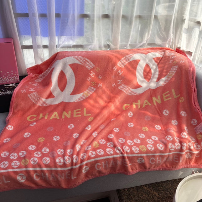 BLANKET IN RED ORANGE MIX WHITE MILK VELVET 152040