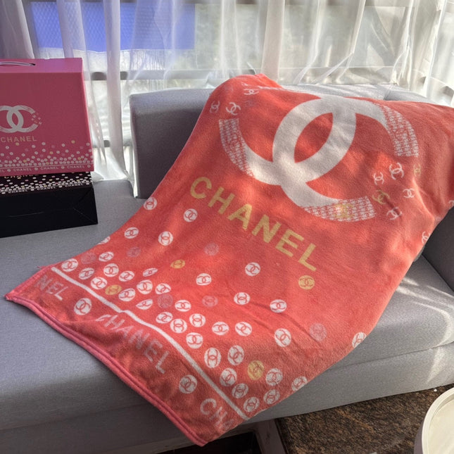 BLANKET IN RED ORANGE MIX WHITE MILK VELVET 152040