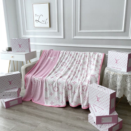 NEO MONOGRAM BLANKET IN WHITE MIX BABY PINK MILK VELVET 273949