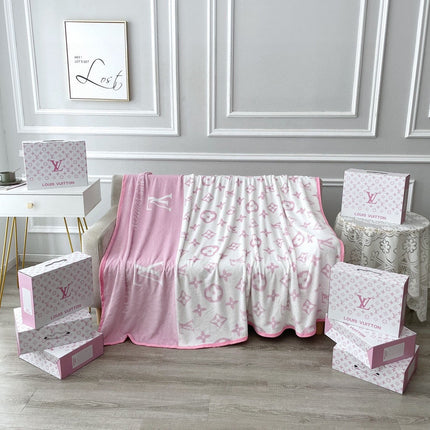NEO MONOGRAM BLANKET IN WHITE MIX BABY PINK MILK VELVET 273949