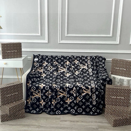 MONOGRAM BLANKET IN BLACK LAMB FUR 418573