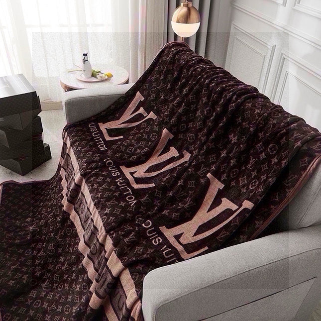 BLANKET IN CHOCOLATE BROWN MONOGRAM LAMB FUR 423068