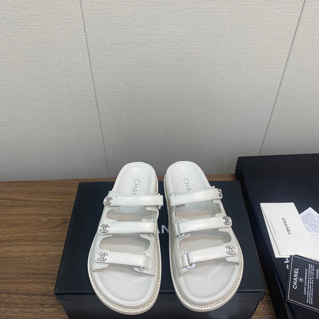 DAD SANDAL IN WHITE LAMBSKIN MULE