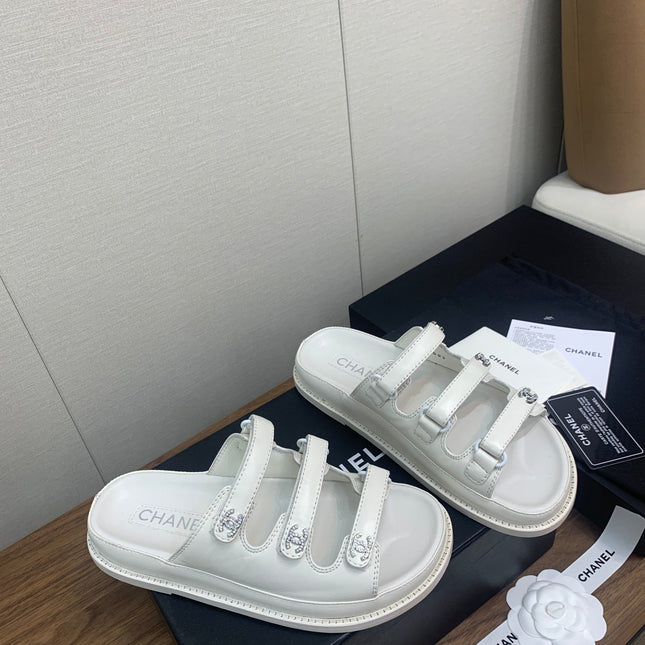 DAD SANDAL IN WHITE LAMBSKIN MULE