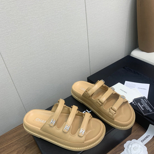 DAD SANDAL IN YELLOW CREAM LAMBSKIN MULE