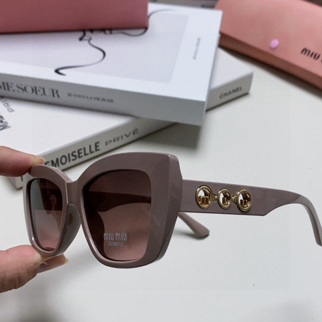 LOGO CAT EYE SUNGLASSES 513003 IN NUDE ACETATE
