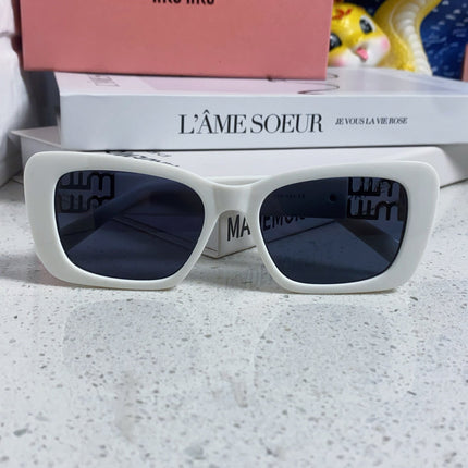 GLIMPSE SUNGLASSES 558346 IN WHITE ACETATE GOLD EMBOSSED LOGO