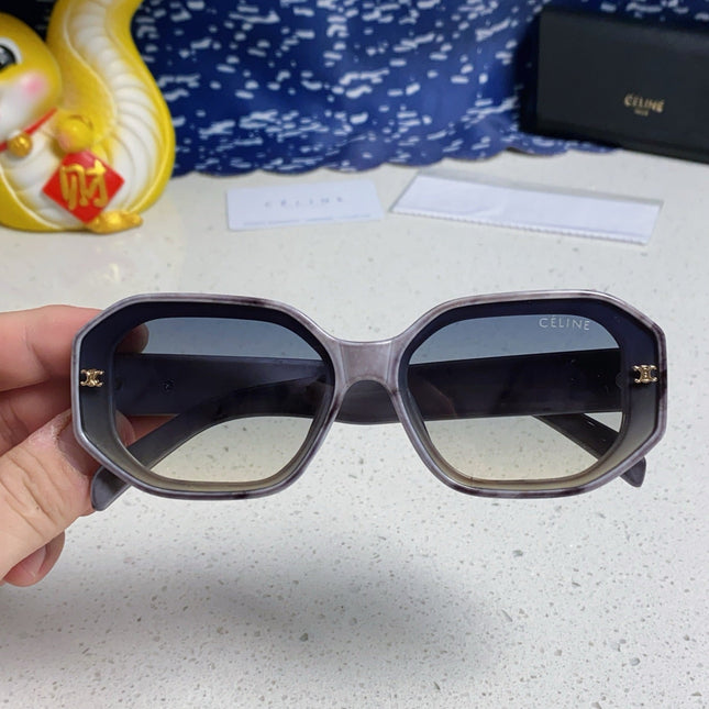 TRIOMPHE SQUARE SUNGLASS 566740 IN MARBLED EFFECT ACETATE