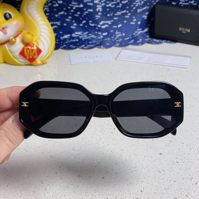 TRIOMPHE SQUARE SUNGLASS 566744 IN BLACK ACETATE
