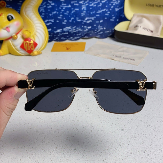 SIGNATURE SQUARE SUNGLASSES 567476 IN GOLD METAL BLACK LENSES