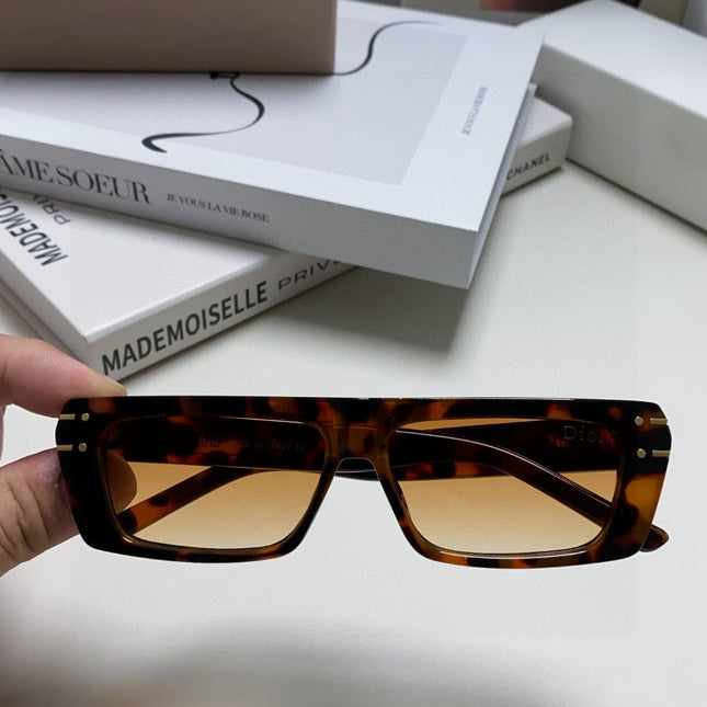 SIGNATURE SUNGLASS 571587 IN HAVANA ACETATE