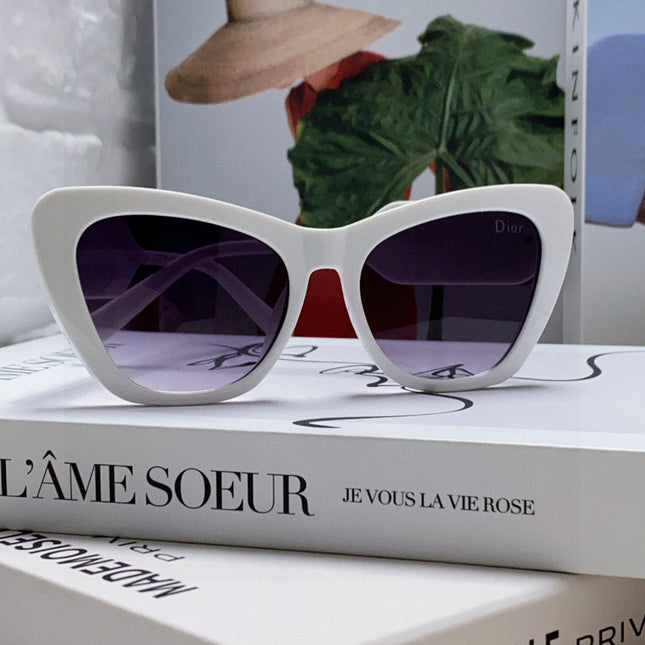 BOBBY B1U SUNGLASS 571589 IN WHITE ACETATE GREY SMOKE LENSES