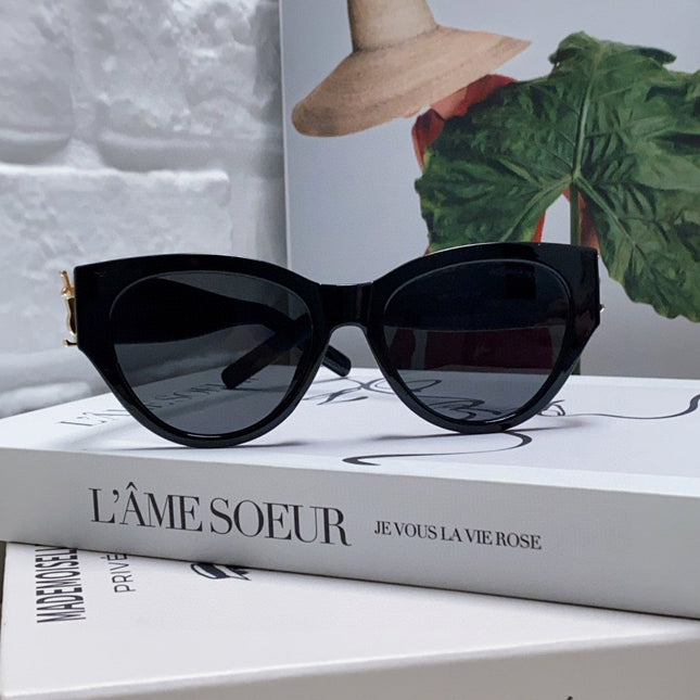 YSL CAT-EYE SUNGLASSES IN BLACK ACETATE WITH GOLD LOGO DETAIL