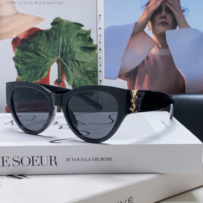 YSL CAT-EYE SUNGLASSES IN BLACK ACETATE WITH GOLD LOGO DETAIL