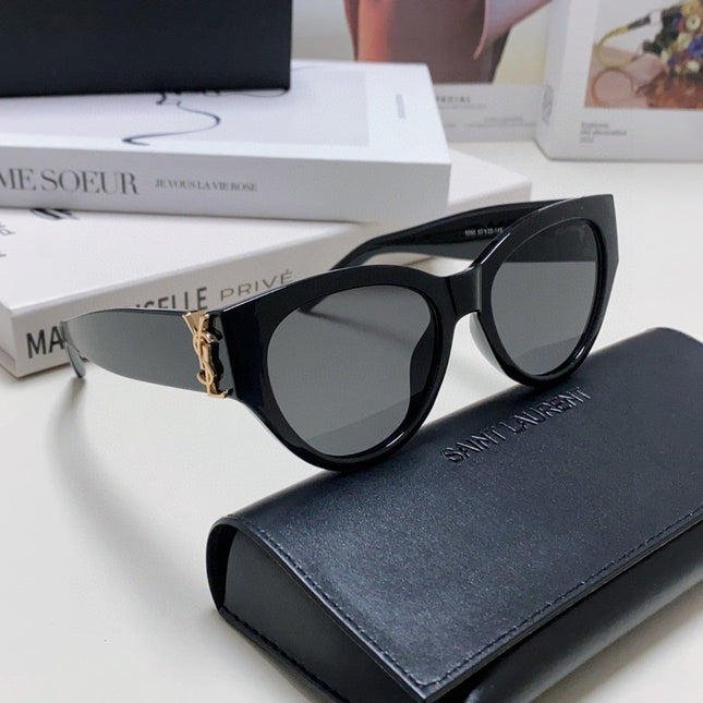 YSL CAT-EYE SUNGLASSES IN BLACK ACETATE WITH GOLD LOGO DETAIL