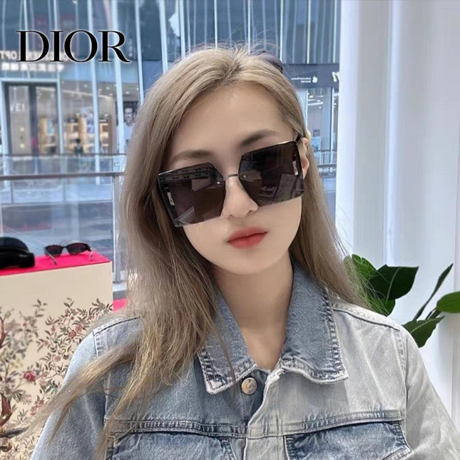 30MONTAIGNE S7U SUNGLASS 578111 IN BLACK METAL GREY LENSES