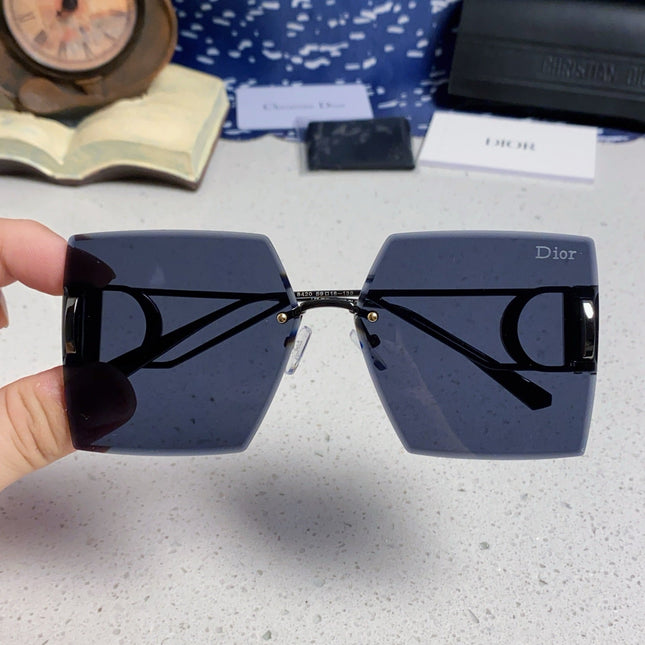 30MONTAIGNE S7U SUNGLASS 578111 IN BLACK METAL GREY LENSES