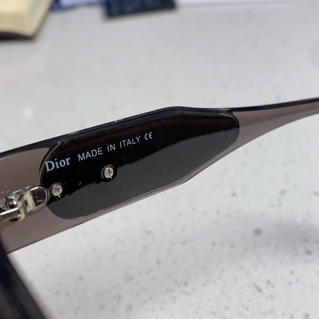 MONTAIGNE SUNGLASS 578112 IN BROWN ACETATE