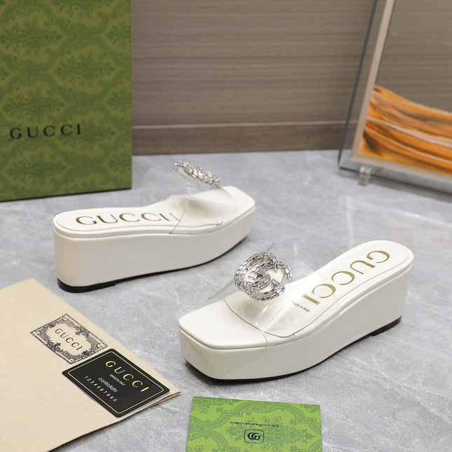 HIGH WEDGE PLATFORM IN WHITE GLOSSY CALFSKIN WITH DOUBLE CRYSTAL G BUCKLE