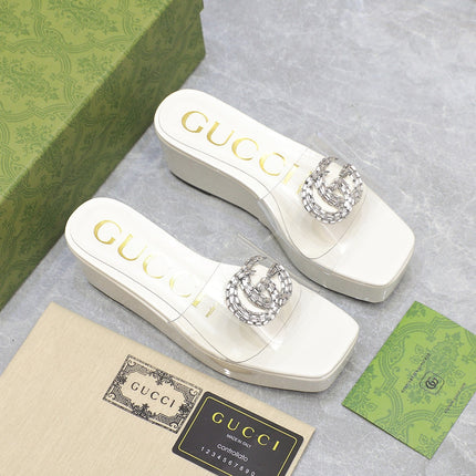 HIGH WEDGE PLATFORM IN WHITE GLOSSY CALFSKIN WITH DOUBLE CRYSTAL G BUCKLE