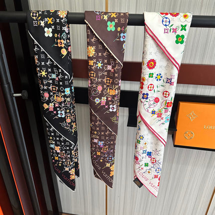 LV SCARF 90 CM IN SILK 730541