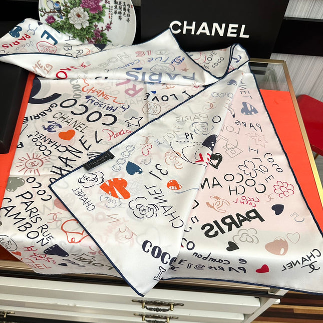 CHANEL 25S SCARF 90 IN SILK 738420