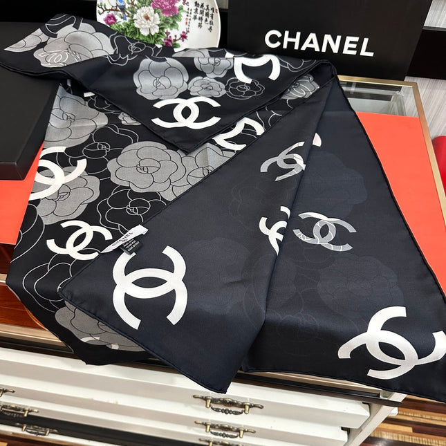 CHANEL 25S SCARF 90 IN SILK 738464